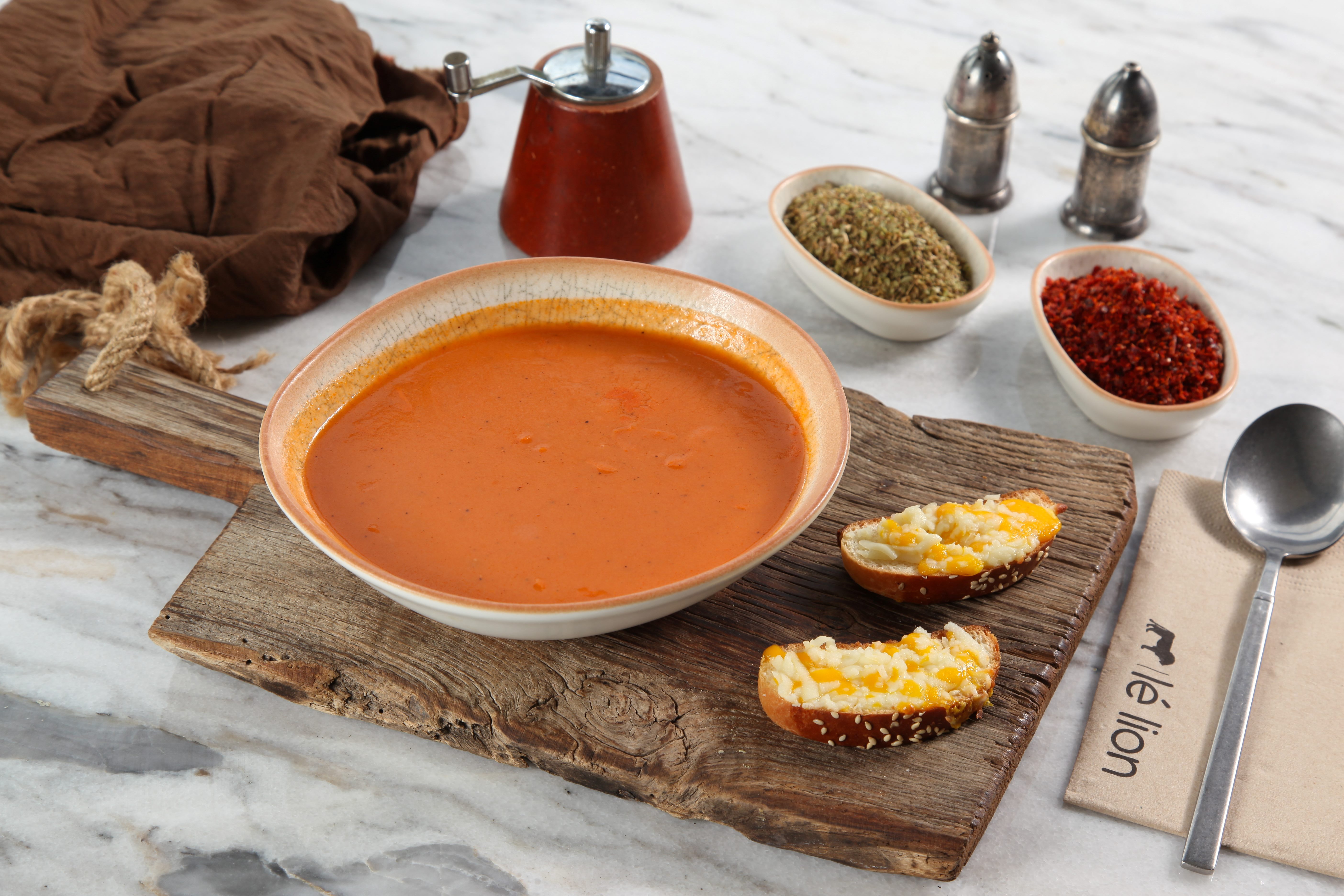 İSLİ DOMATES ÇORBASI